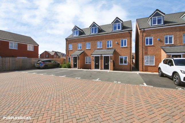 28, Hector Drive, Peterborough photo 3