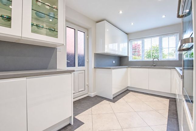 8 Oak Tree Avenue, Gainsborough photo 3