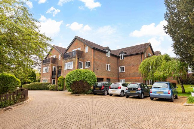 Thumbnail Flat for sale in Hartfield Road, Forest Row