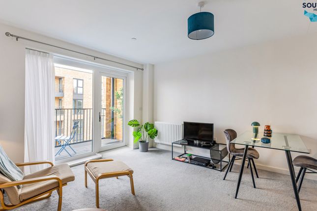 Fowler House, 9 Bowen Drive, Charlton, London photo 3