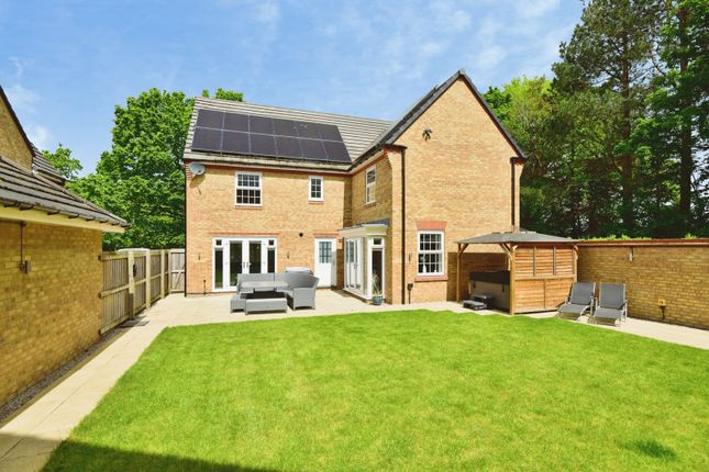 26, Cheshire Crescent, Stoke-on-Trent photo 4