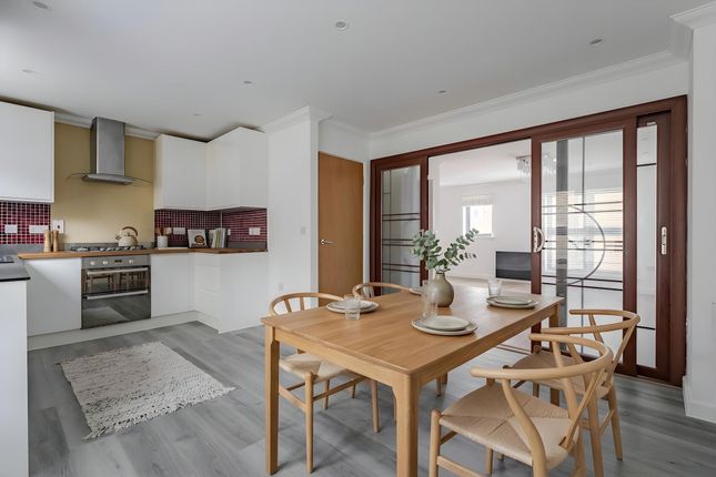 26 Bertram Way, Norwich photo 3