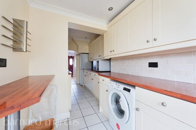 Terraced house for sale in Dirdene Grove, Epsom