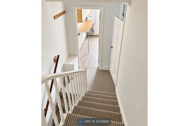 Ditchling Rise, Top Floor Flat, Brighton photo 2
