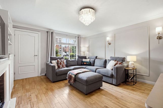 41 Elder Grove Avenue, Glasgow photo 3