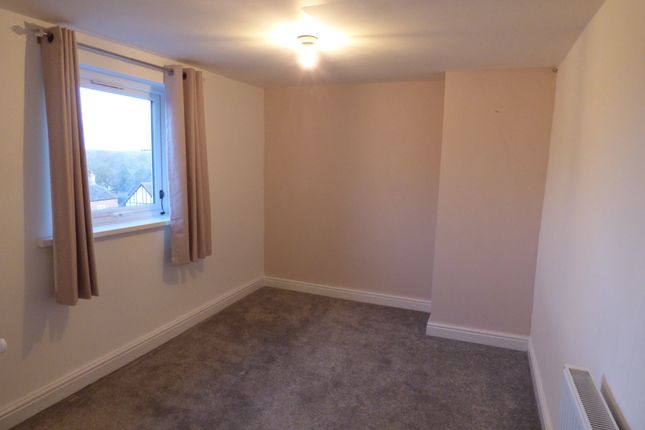 Town house to rent in High Street, Binbrook