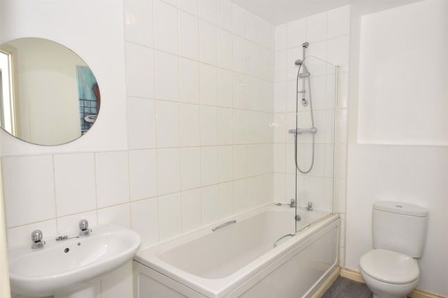 81 Signet Square, Coventry photo 2