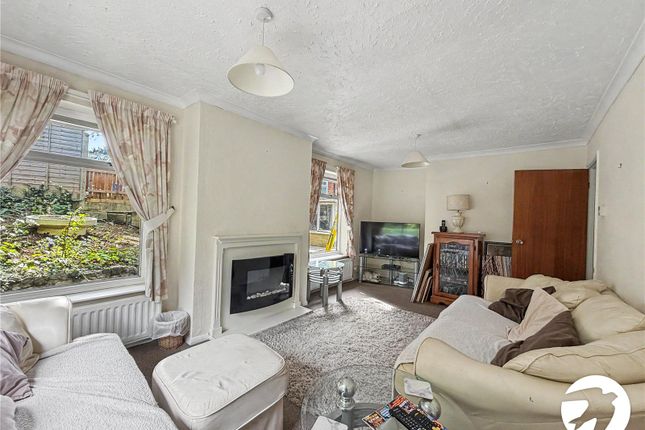 14, Toddington Crescent, Chatham photo 5