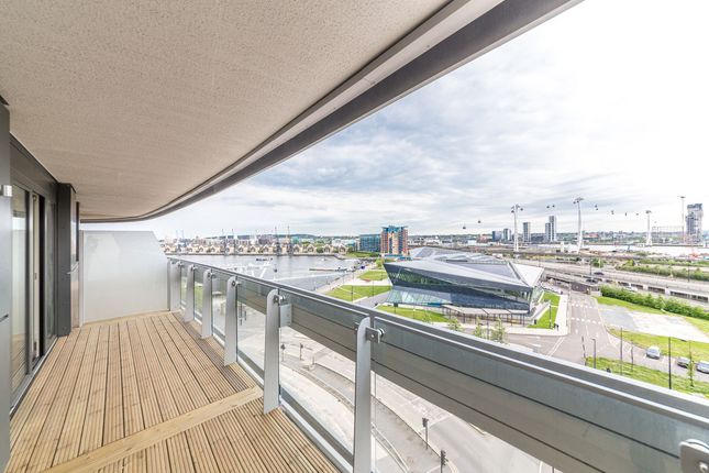 Gateway Tower, London photo 2