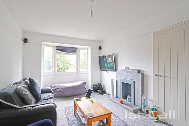 1-bed flat on 35, Peartree Close, Southend-On-Sea, £130,000