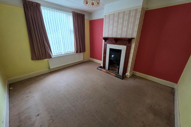 32, Station Road, Aylesbury photo 2