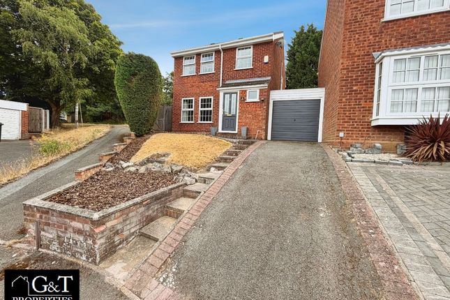 5 Stanhoe Close, Brierley Hill photo 2
