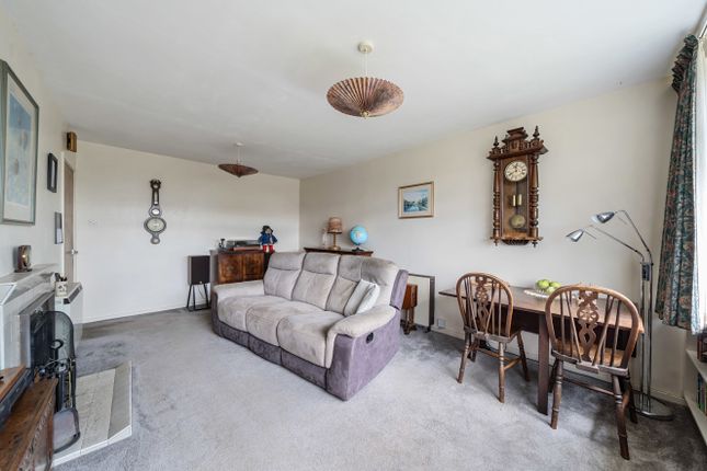 Bungalow for sale in Park View, Stratton, Cirencester, Gloucestershire