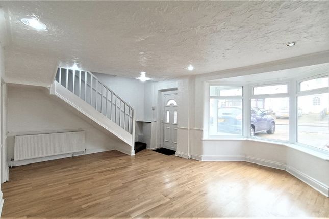 Thumbnail Terraced house to rent in Homefield Road, Edgware
