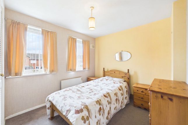 2, Hamble Close, Worcestershire photo 4
