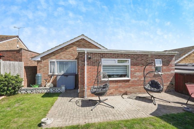 30, Derwent Avenue, Kent photo 2