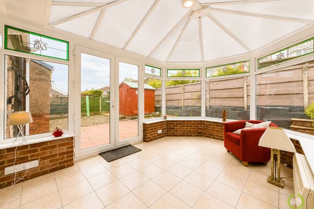 446 Whalley Road, Accrington photo 4