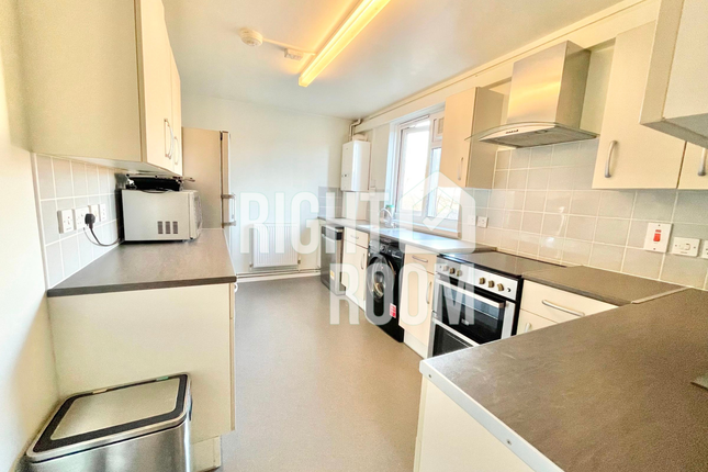 Room 3, Berkeley Walk N7 7RS, London photo 5