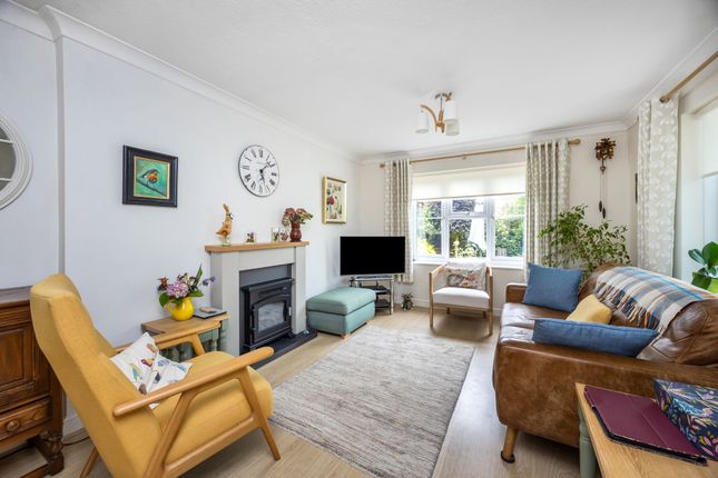 34 Court Meadow, Crowborough photo 3