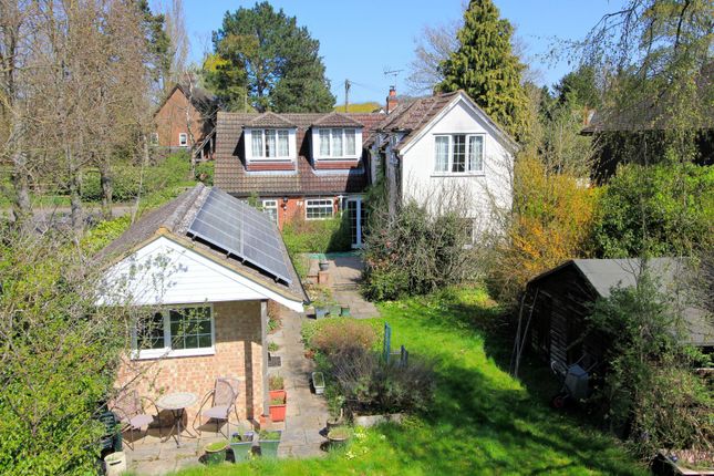 Thumbnail Detached house for sale in Pottersheath Road, Welwyn, Hertfordshire