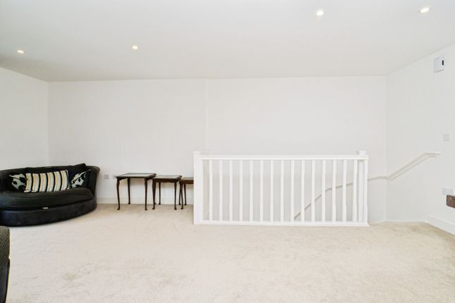 20, Leo Road, Margate photo 4