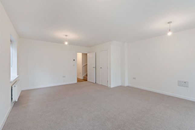 2, Mason Close, St Leonards On Sea photo 3