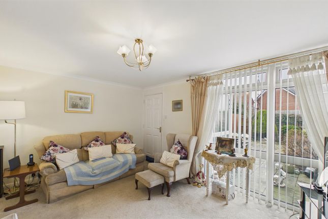 82, Rutherglen Road, Sunderland photo 3