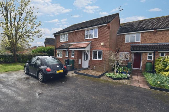 Property to rent in Gower Road, Horley