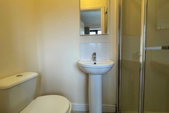 Room to rent in Dudley Road, Doncaster, South Yorkshire