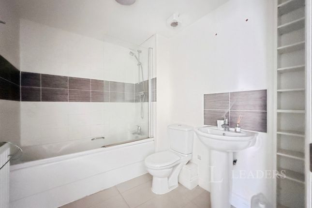 172, Brooklands Avenue, Bedford photo 4