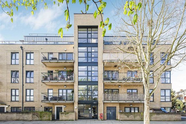 Thumbnail Flat for sale in Coopers Road, London