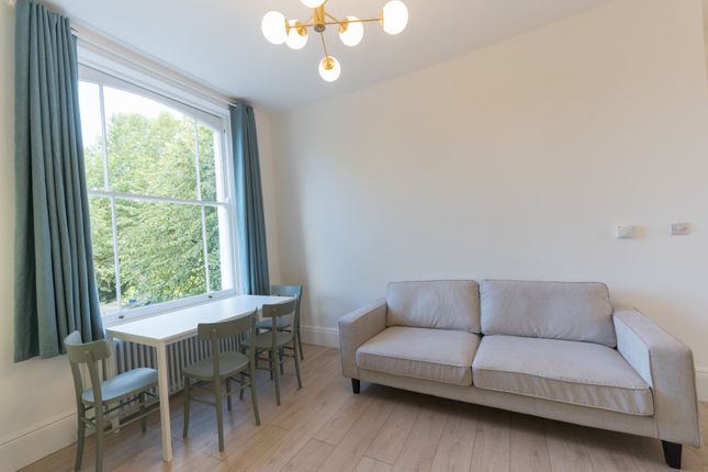 81, Victoria Park Road, London photo 4