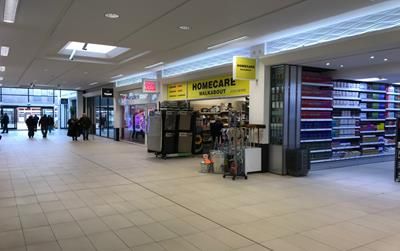 Retail premises to let in 18 Teanlowe Centre, Poulton-Le-Fylde, Lancashire