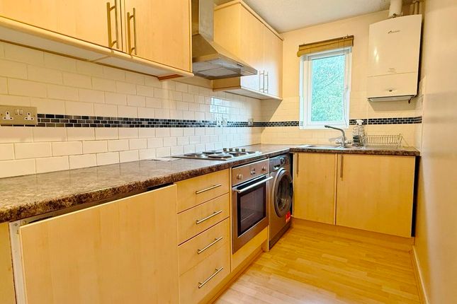 45 Weston Way, Newmarket photo 2