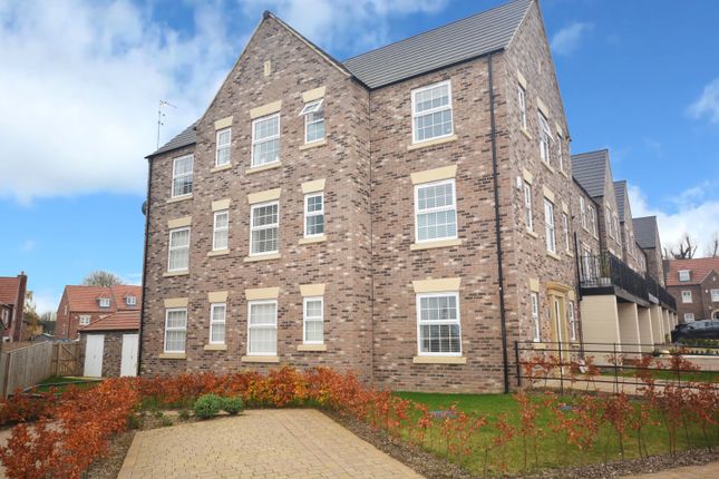 Thumbnail Flat to rent in Montagu Crescent, Spofforth Hill, Wetherby, West Yorkshire