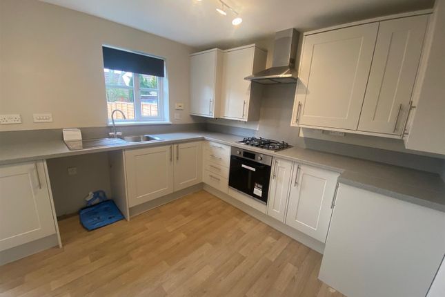 Halyard Drive, Somerset photo 2