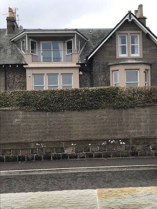 Thumbnail Flat to rent in Douglas Terrace, Broughty Ferry, Dundee