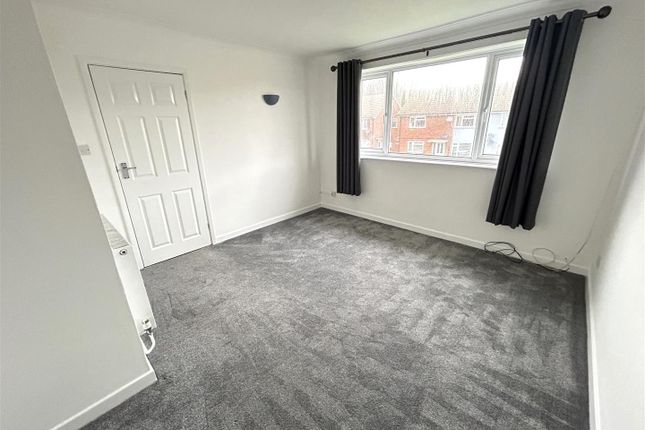 53, Flatford Drive, Clacton-On-Sea photo 5