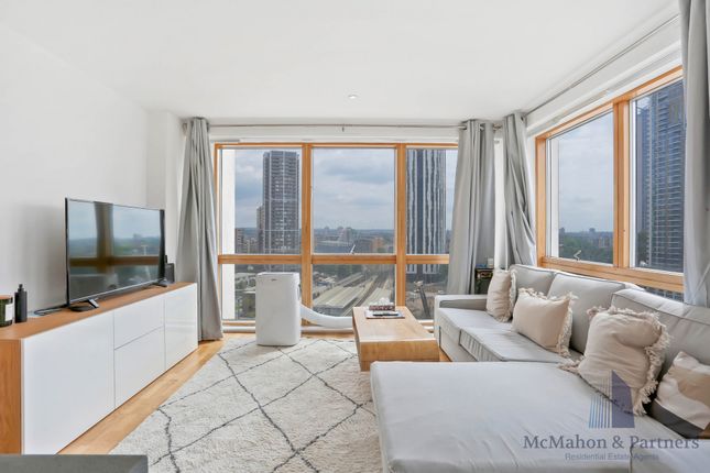 Flat for sale in Metro Central Heights, 119 Newington Causeway, London