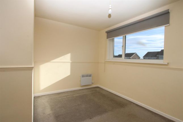 37, Glenbrook Drive, Bradford photo 4