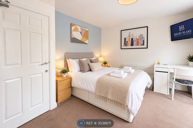 Curzon St, Reading photo 3