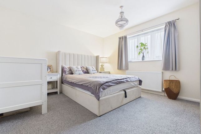 7, Isla Cottages, Wembley Gardens photo 4