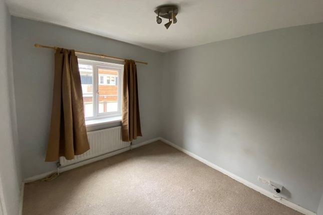 Flat for sale in Flat 8 Donnington Court, Worthy Road, Winchester