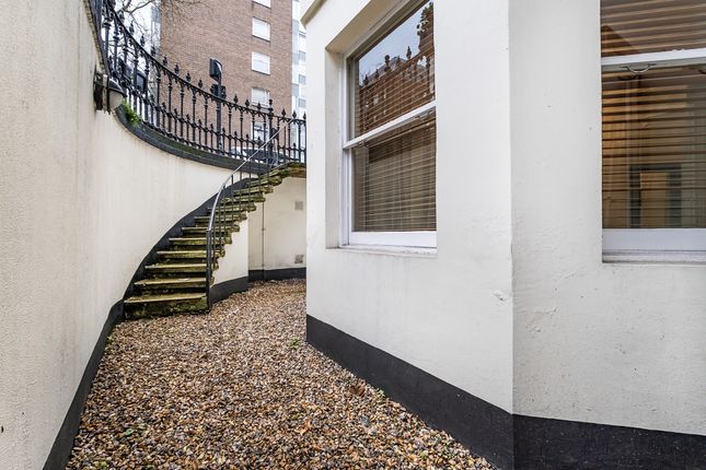 Flat to rent in Stanhope Gardens, London