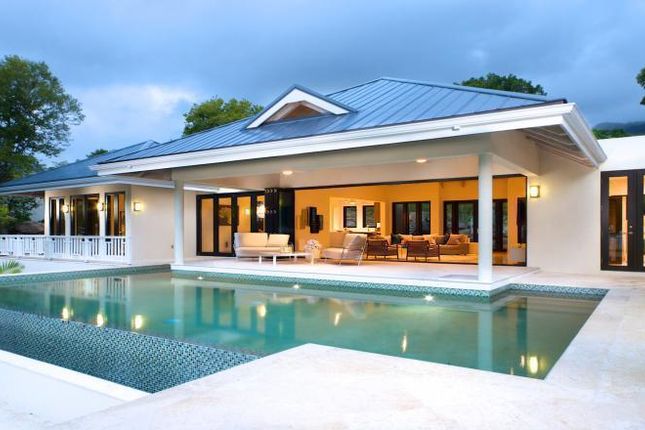 Thumbnail Villa for sale in Pinney's Beach, Charlestown, St Kitts &amp; Nevis