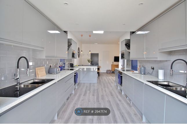 Laburnum Grove Ensuite, Portsmouth photo 2