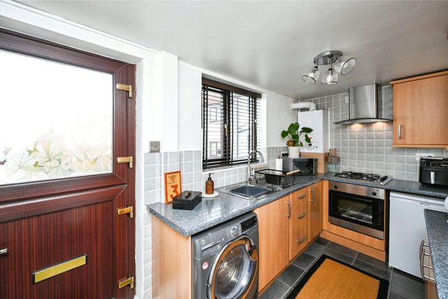 3, Cottage Close, Mansfield photo 4