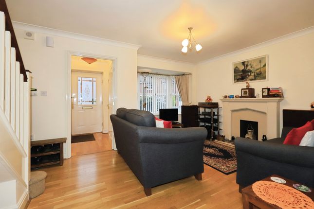 47, Ray Mercer Way, Kidderminster photo 2