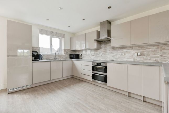 32, Jutland Rise, Norfolk photo 2