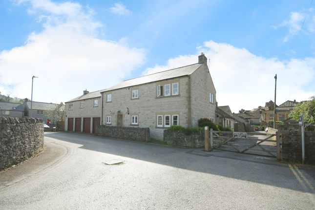 2-bed house on Flat 2, The Courtyard, New Street, Bakewell, £285,000